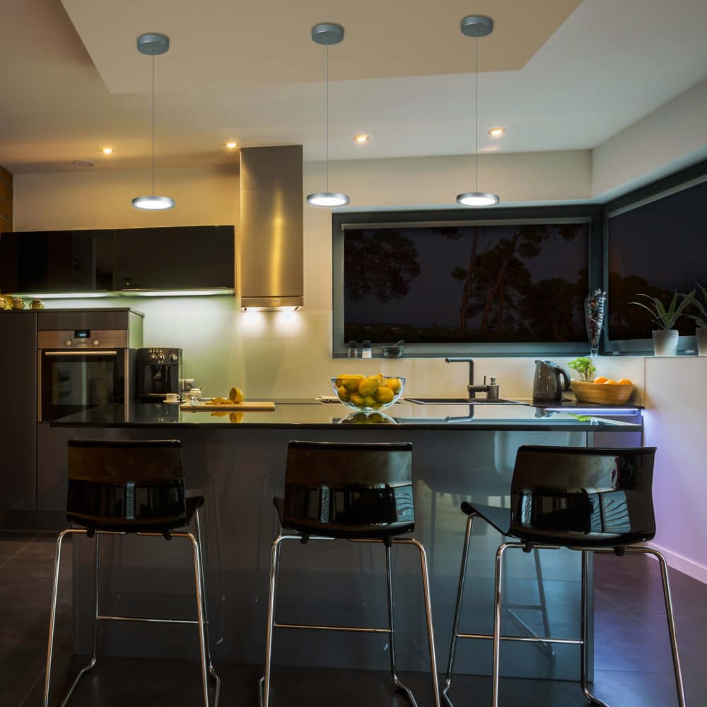 mini pendants lights in the kitchen