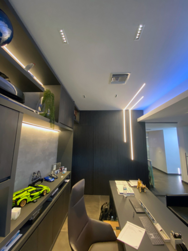 Lamborghini-Miami-Office-3